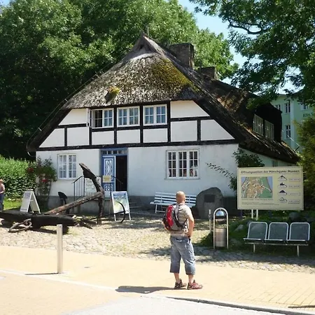 Mit 1 Schlafzimmer *
